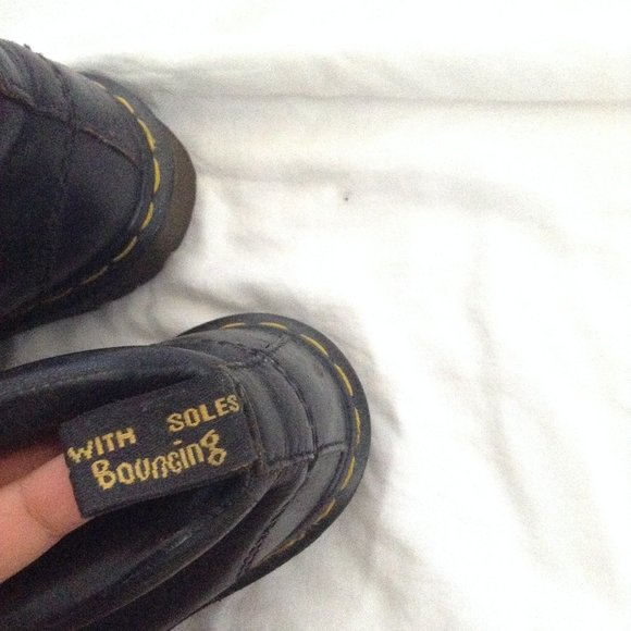 VTG 90s leather Dr Martens! - Picture 4 of 7